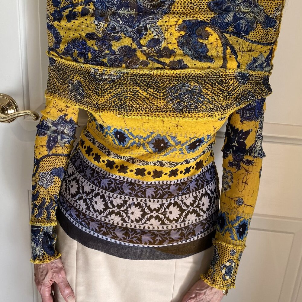 Fabulous Fuzzi long sleeve top, seasonless